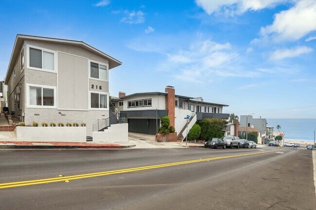 Front of Building - 216 Rosecrans Ave