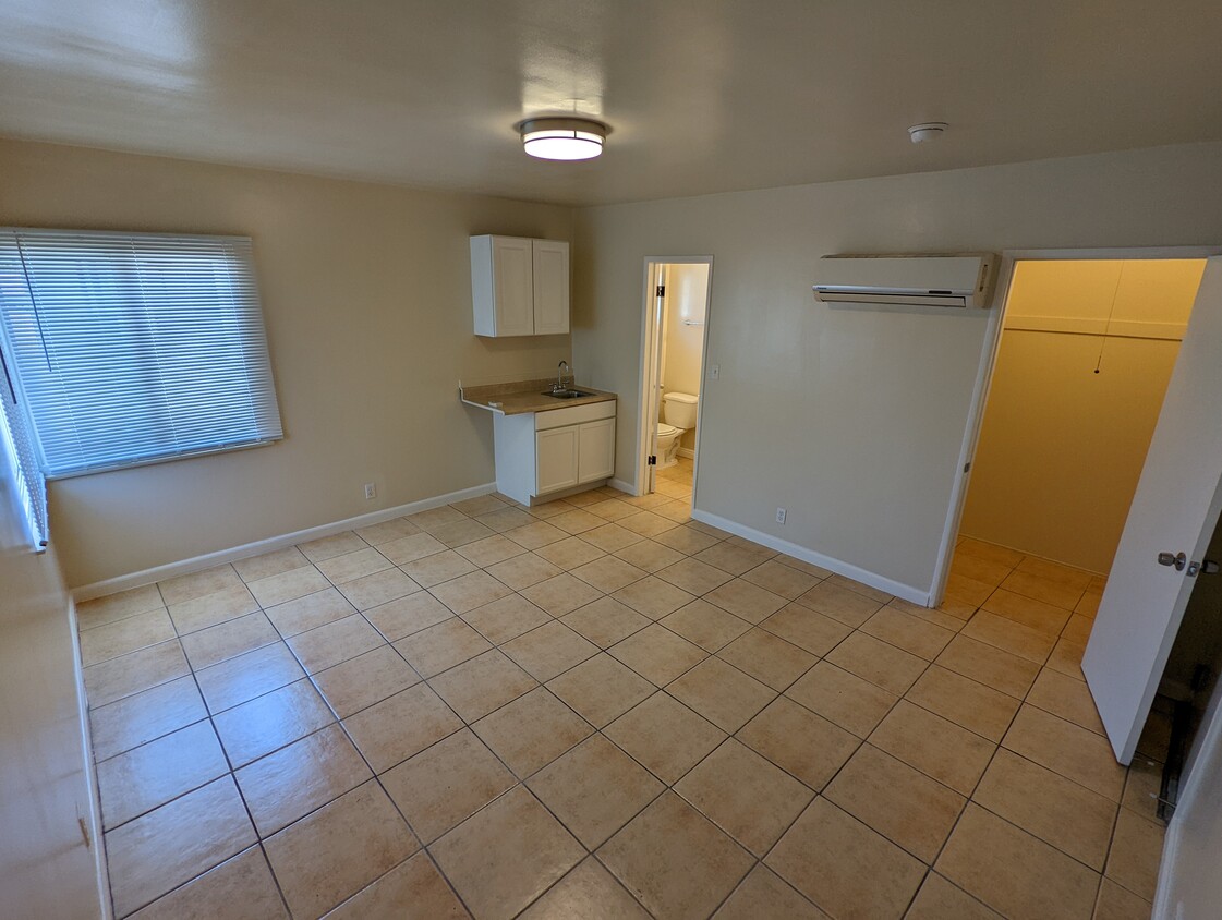 Foto principal - 509 S Eucalyptus Ave