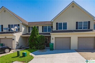 Building Photo - 1311 Mohr Cir