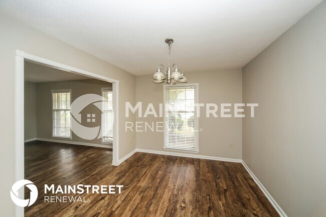 Building Photo - 3084 Kemper Dr