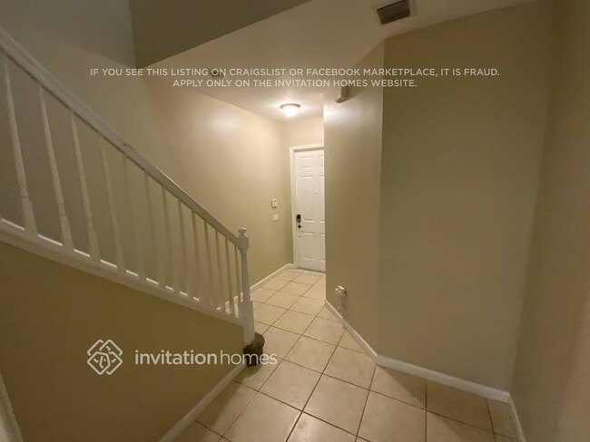 Building Photo - 102 W Prive Cir