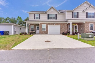 Building Photo - 402 Triton Ln