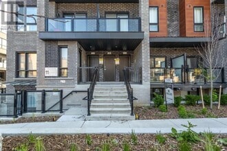 Building Photo - 11-11 Lytham Grn Cir