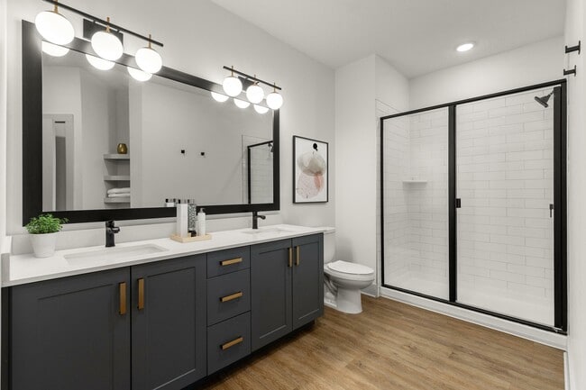 C244230_TheMenlo_UNIT1309_Bathroom1_4_VS - The Menlo