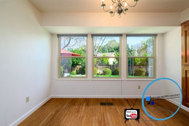 Foto del edificio - Oakwood Drive 3bd on corner lot with great...