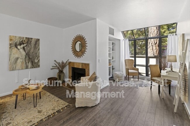 Building Photo - 1083 Foxchase Dr