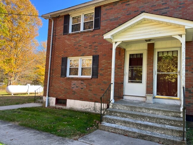 Foto del edificio - 616 Norwich Ave