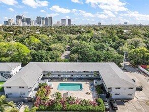 Building Photo - 626 SW 14th Ave