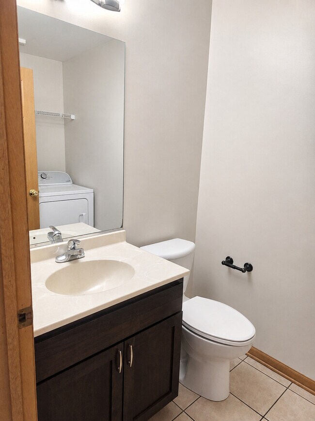 Foto del edificio - 1462 Glen Ellyn Rd