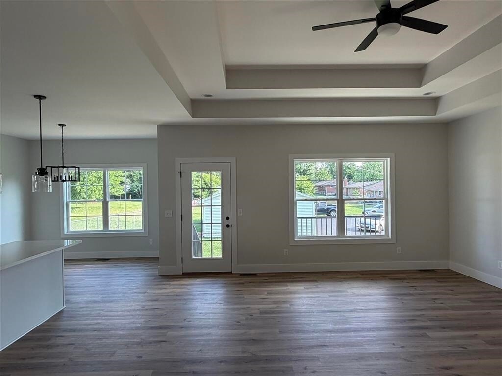Building Photo - 837 Temple Way