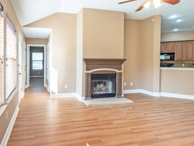 Building Photo - 166 Caraway