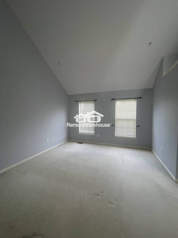 Building Photo - 5093 Cameo Terrace