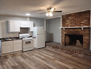 Building Photo - 507 N 38th Ave