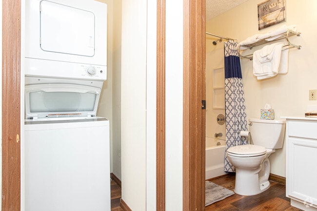 2HAB, 1BA - 800 ft² - Lavandería - The Rathbone Apartments