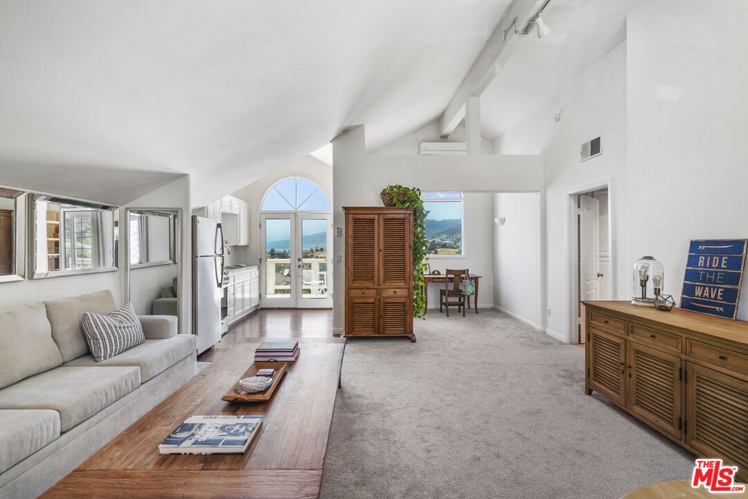 Foto principal - 29355 Heathercliff Rd