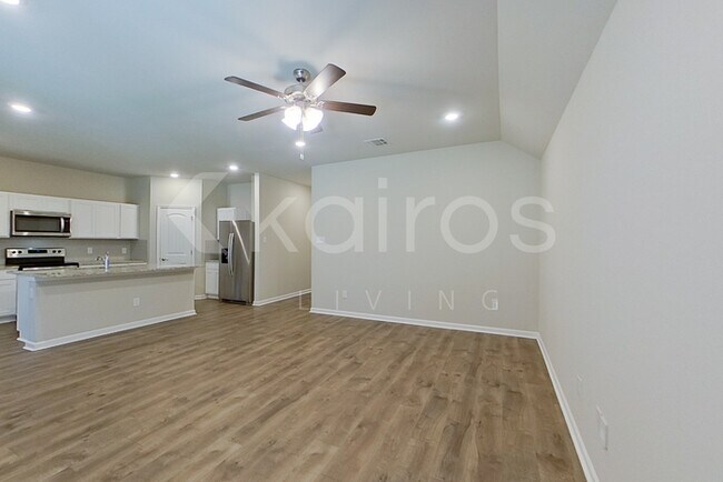 Foto del edificio - 204 Yardley Ct