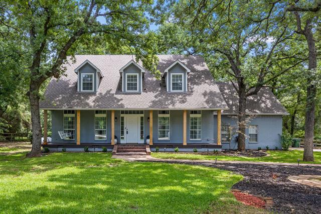 Foto principal - 711 Majestic Oaks Dr