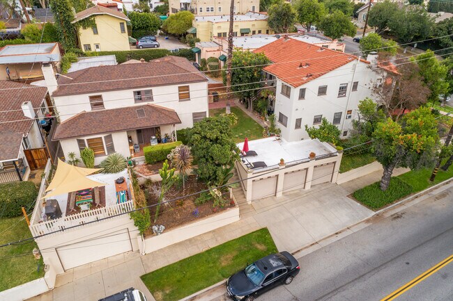 Building Photo - 1100 Maple St