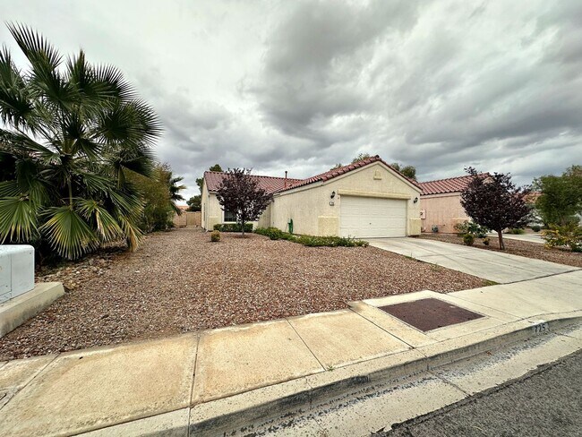 Foto del edificio - SINGLE STORY 3 BEDROOM HOME IN HENDERSON