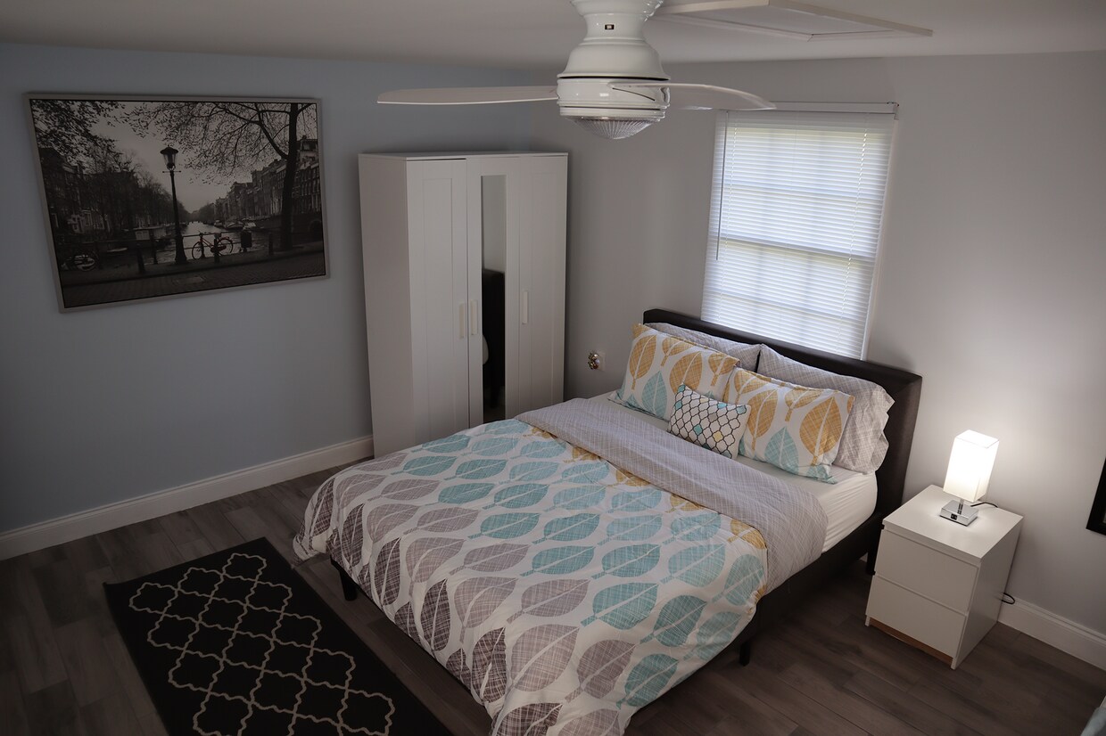 Foto principal - 300 NW 21st St