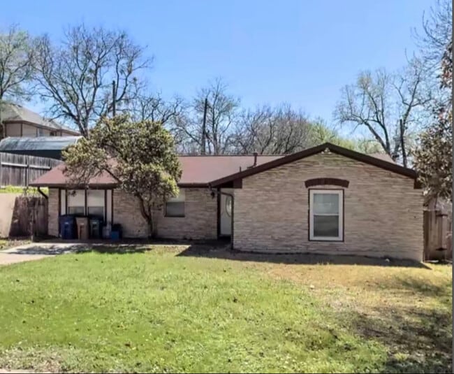 Building Photo - 6907 Dubuque Ln