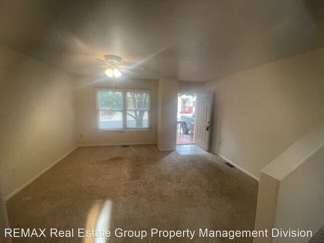 Foto del edificio - 3 br, 2.5 bath House - 6969 Yellowpine Drive