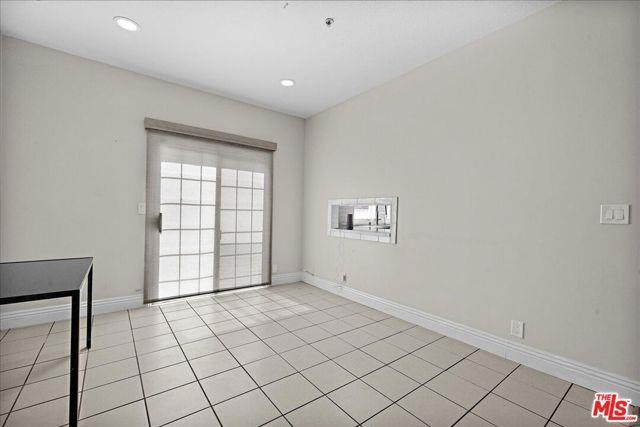 Foto del edificio - 825 Larrabee St