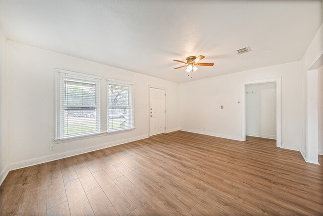 Building Photo - 2802 Dancy St
