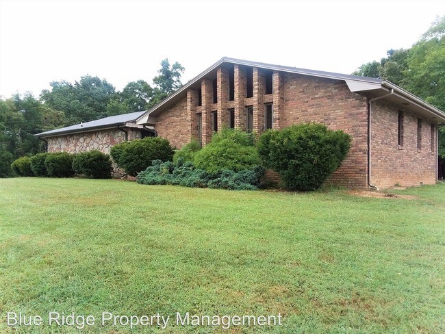 Foto del edificio - 2 br, 2.5 bath House - 154 Ridge Haven Drive