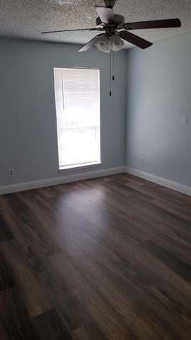 Foto del edificio - 7512 Chapin Rd
