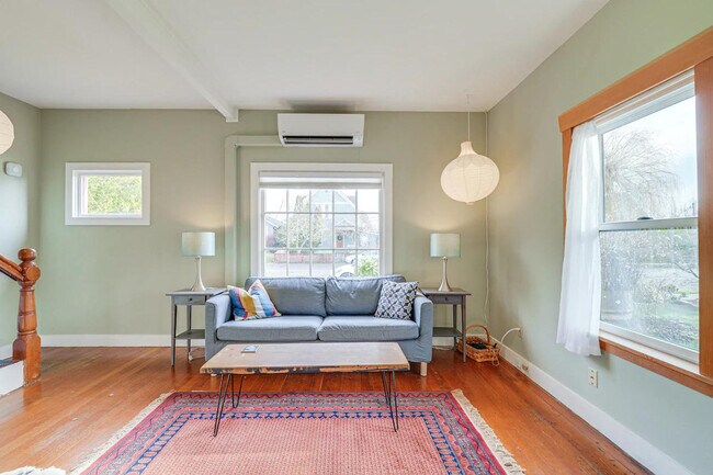 Foto del edificio - 2323 Elizabeth St