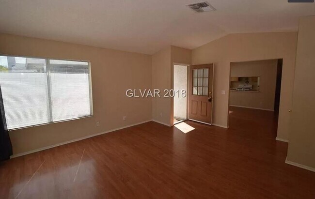 Foto del edificio - 4540 Cedarspring Dr