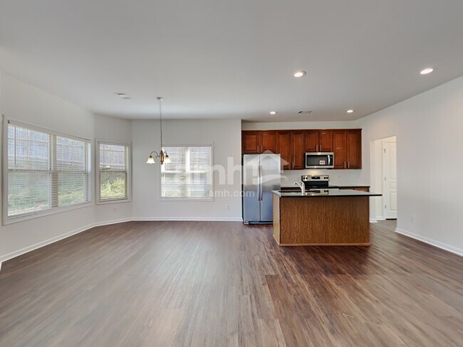 Building Photo - 1225 Grayson Oaks Dr