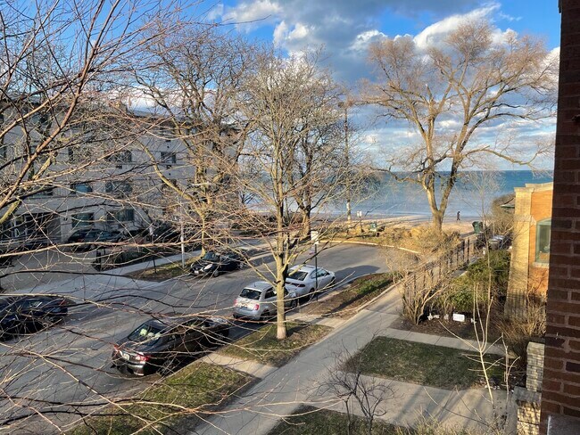 Foto del edificio - 1057 W COLUMBIA Ave