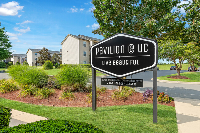 Foto del edificio - Pavilion at UC