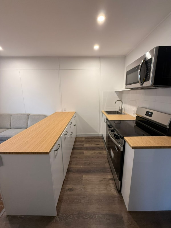 Building Photo - 48 Clarke St