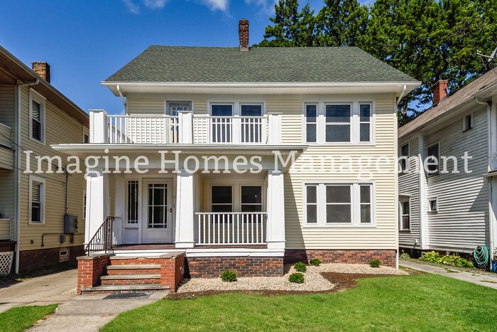 Primary Photo - Newly Remodeled Duplex in Lakewood