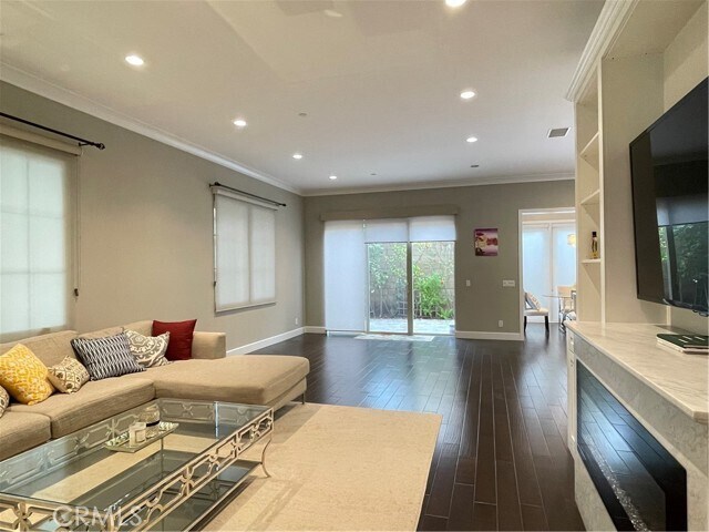 Foto del edificio - 56 Purple Jasmine