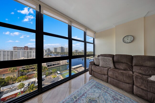 Foto del edificio - 2017 S Ocean Dr