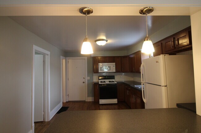 Building Photo - 25 National Ave SW