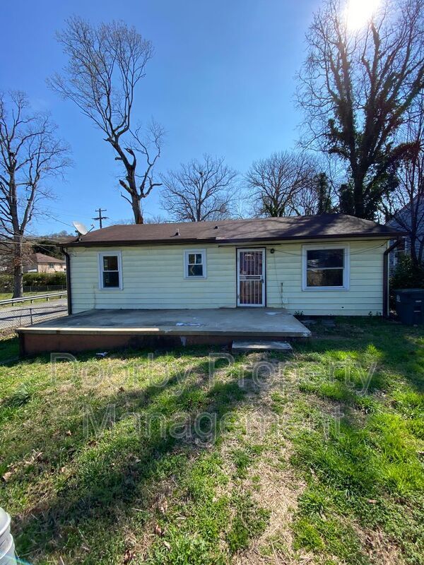 Primary Photo - 1220 Arlington Ave