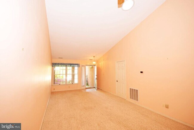 Foto del edificio - 928 Beacon Way