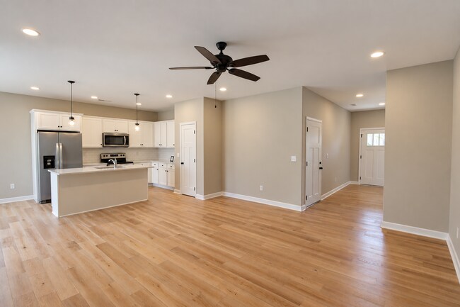 Building Photo - 1407 Brook Hill Drive