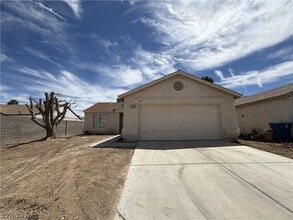 Building Photo - 5625 Ballinger Dr