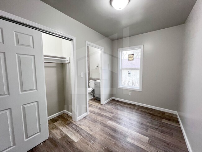 Foto del edificio - 2026 S State Ave