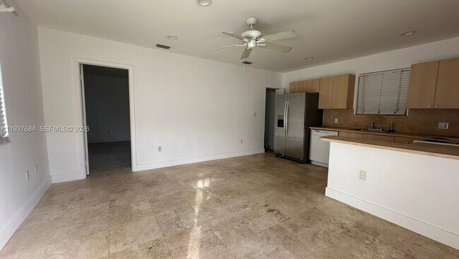 Building Photo - 1206 N 17th Ave