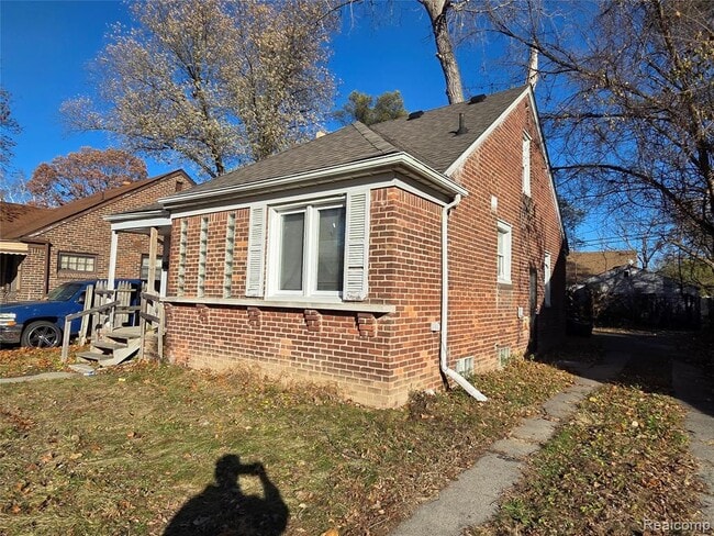 Foto del edificio - 19496 Braile St