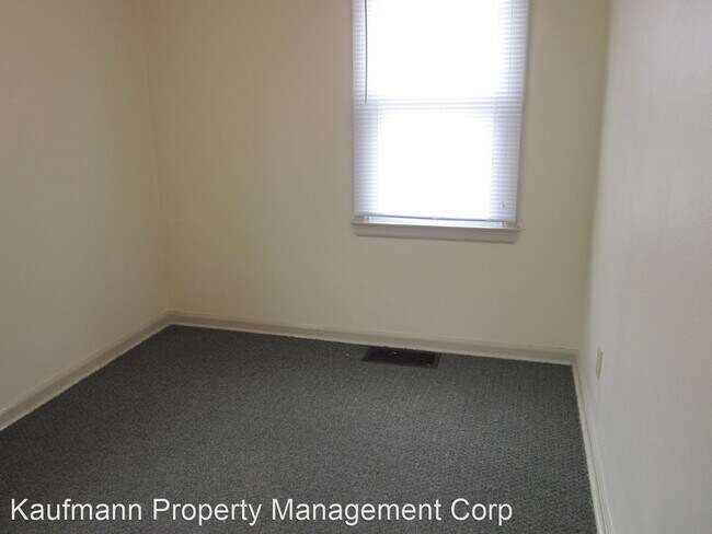 Building Photo - 2 br, 1 bath House - 3016 South Barr Street