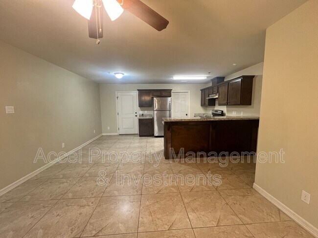 Foto del edificio - 2607 E Eisenhower Ave
