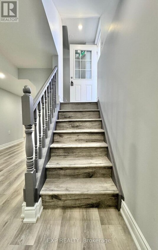 Primary Photo - 1 Oaklea Blvd